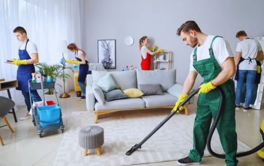 Professional House Cleaning Service: A Complete Homeowner’s Guide